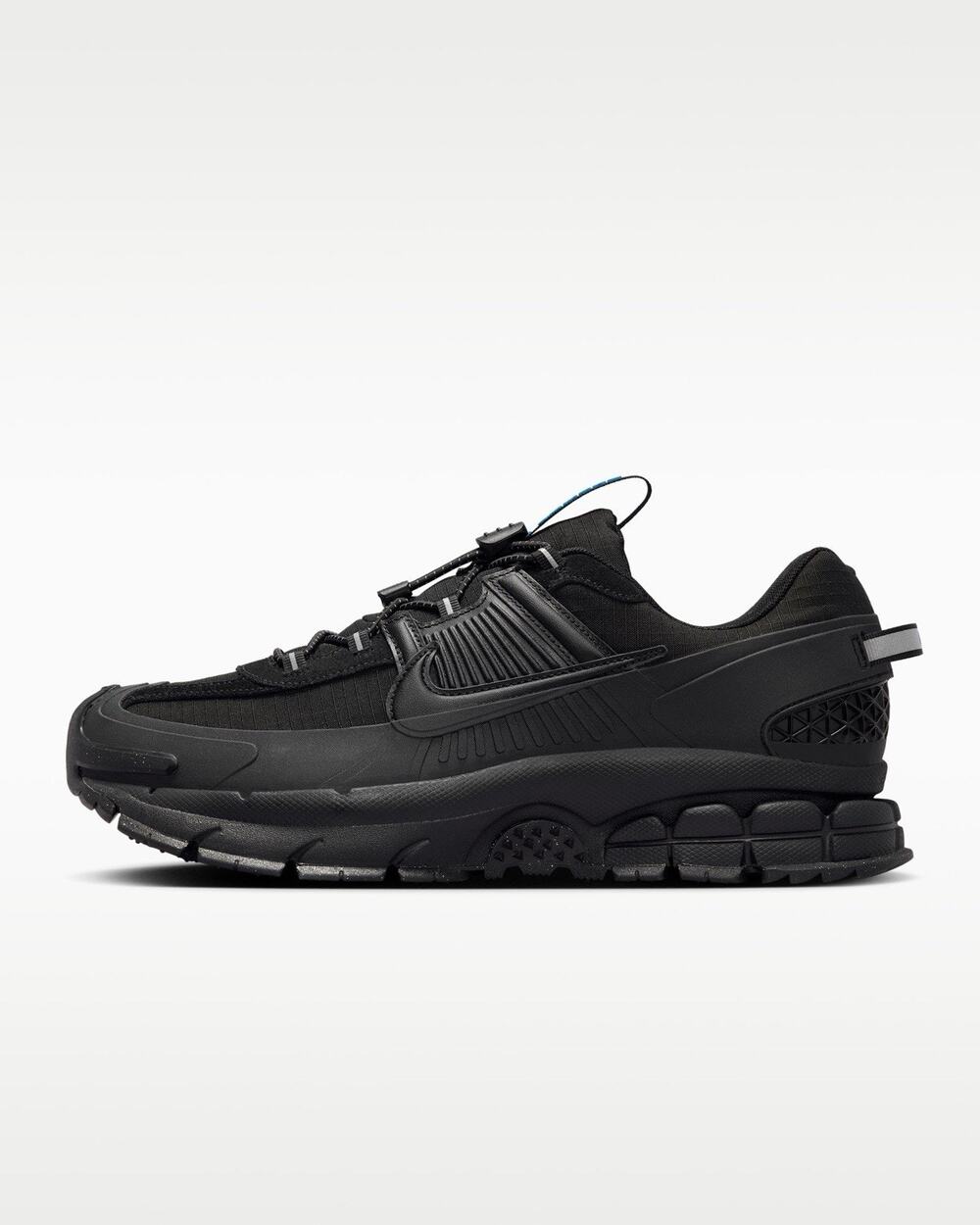 NEW Nike Zoom Vomero Roam Men’s 10 Black Racer Blue Running Shoes FV2295